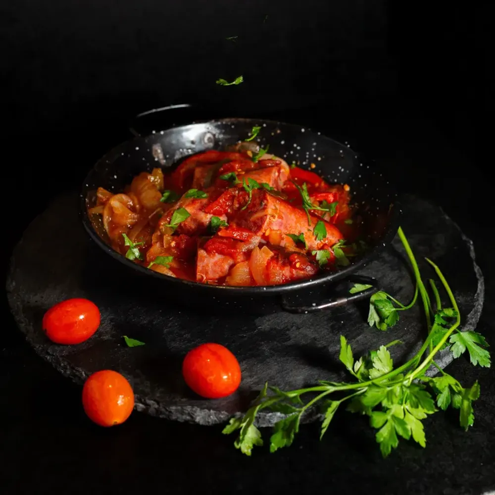 Chorizo a la pomarola