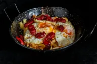 Kartoffeln mit Rührei und Chistorra