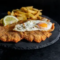 Kalbsschnitzel a la Caballo